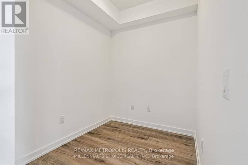 422 - 430 Essa Road, Barrie, photo 8