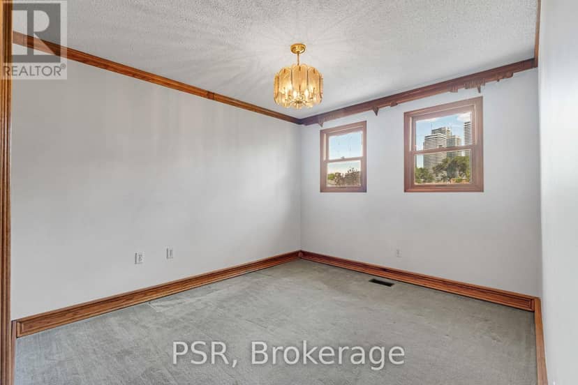4069 Chelmsford Court — photo 17 of 30