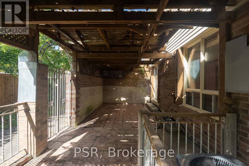 4069 Chelmsford Court — photo 30 of 30