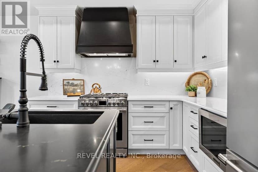 3173 Maplehill Drive — photo 14 of 40