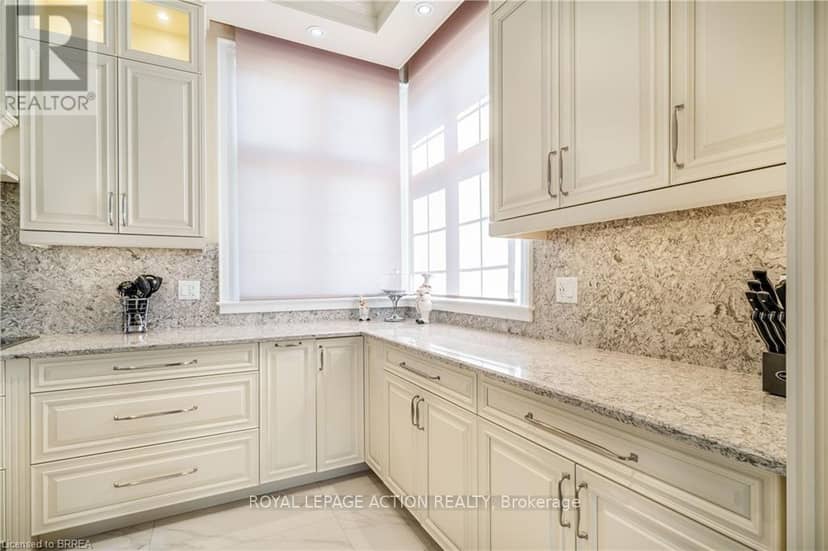 49 Ruijs Boulevard, Brantford, photo 6