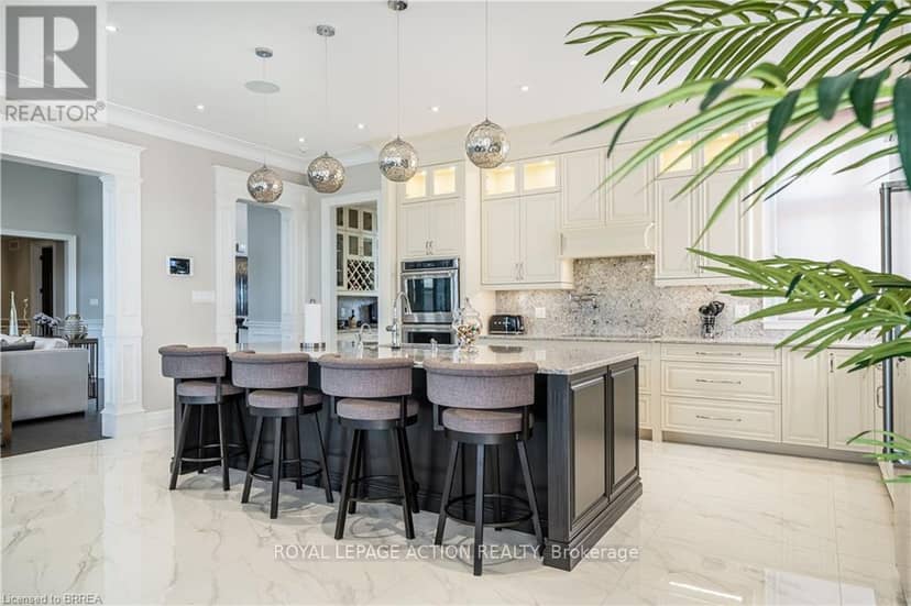 49 Ruijs Boulevard, Brantford, photo 8