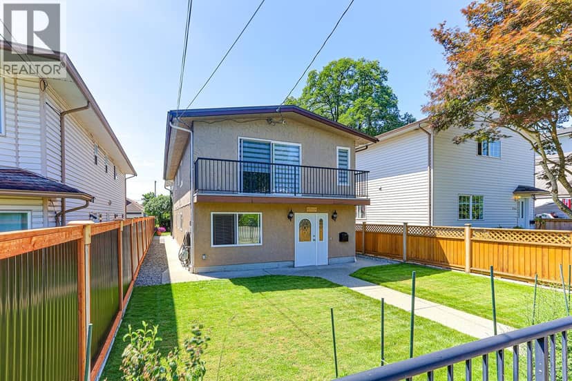 2142 GRANT AVENUE, Port Coquitlam