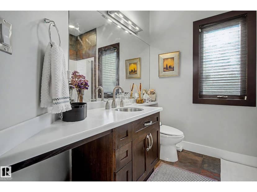 42 Kenilworth CR — photo 25 of 40