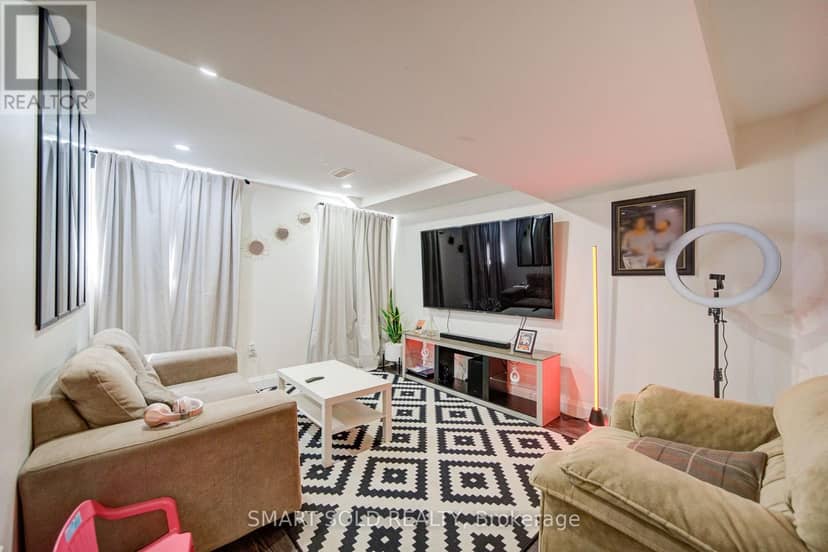 157 Waller Street — photo 35 of 40