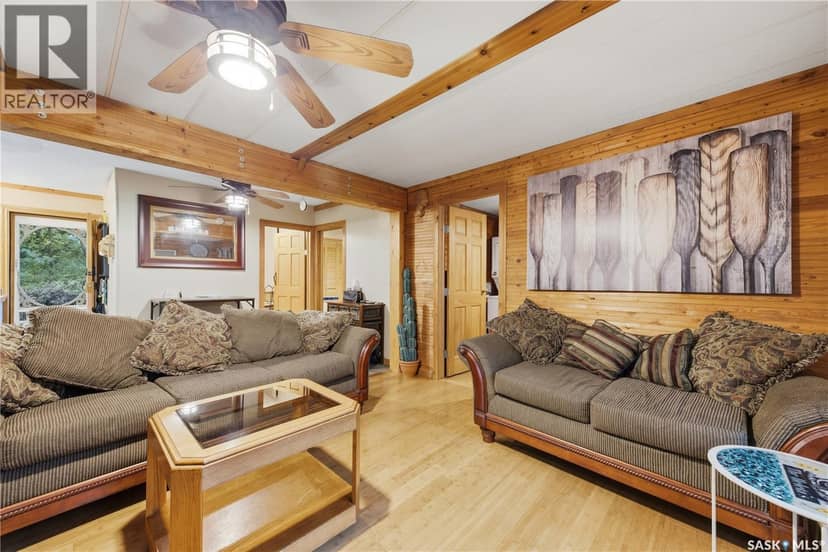 107 Lakeview CRESCENT — photo 9 of 24