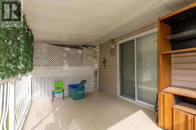 8, 135 Jerry Potts Boulevard W — photo 34 of 37