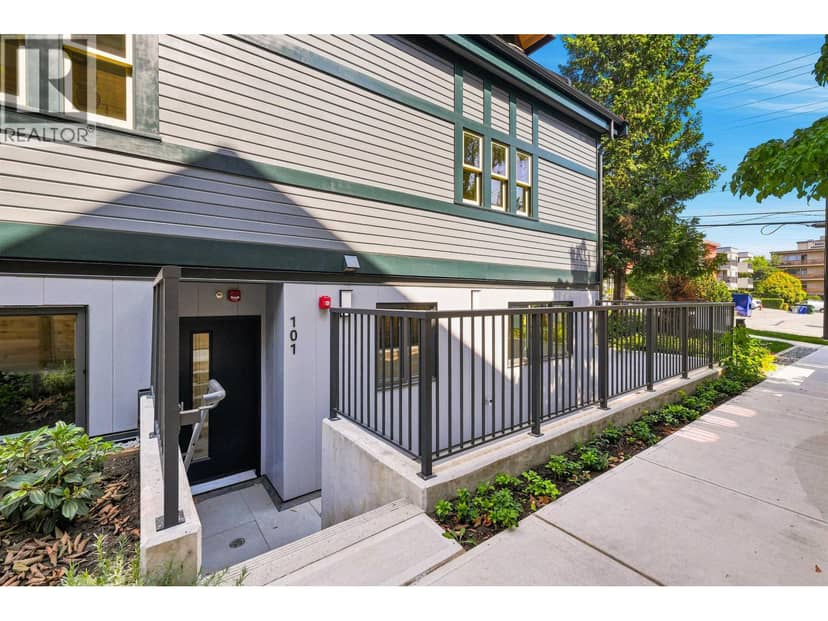 101 CUNNINGHAM STREET, New Westminster
