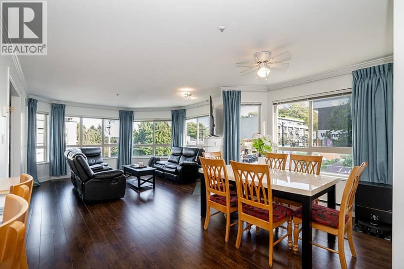 206 3615 W 17TH AVENUE, Vancouver