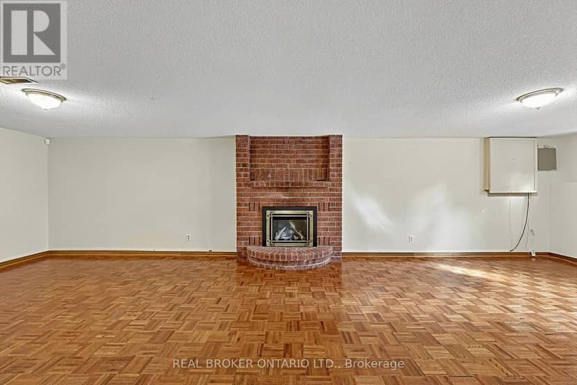 222 Park Avenue — photo 26 of 40