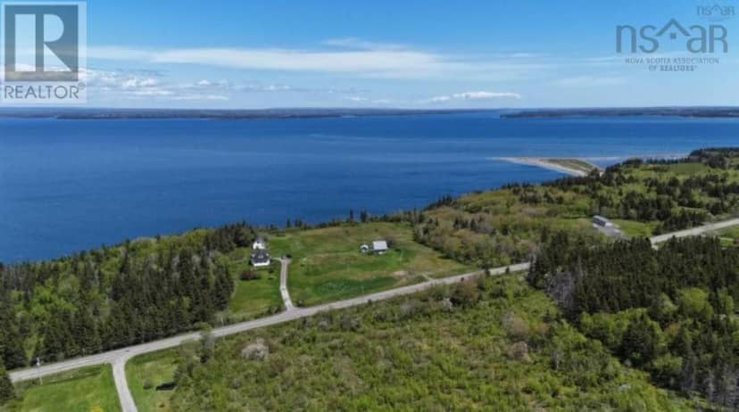 344 Highway, Sand Point, photo 3