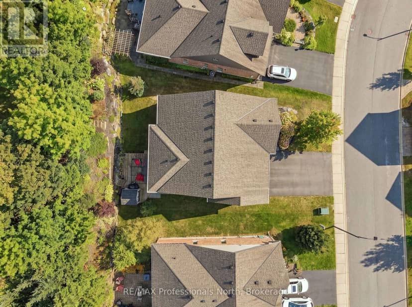 19 Selkirk Drive — photo 3 of 35