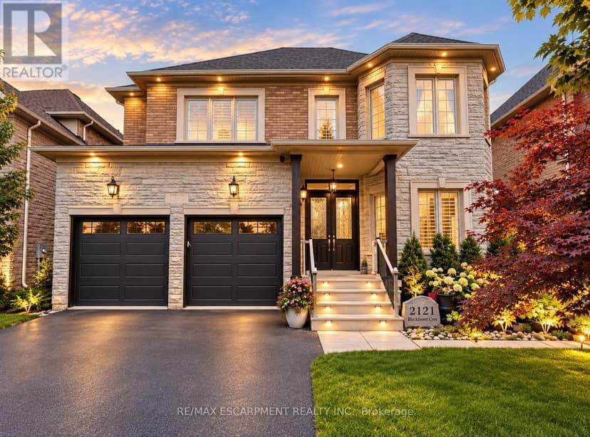 2121 Blackforest Crescent, Oakville, photo 3