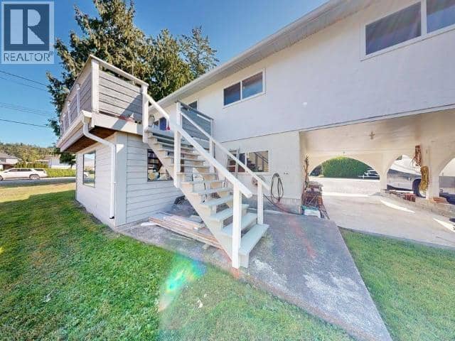 7251 HAZELTON STREET, Powell River, photo 4