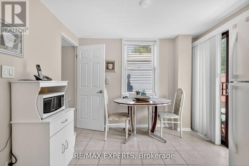257 John Street — photo 17 of 34