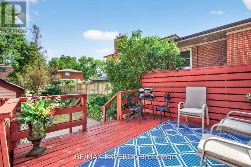 257 John Street — photo 29 of 34