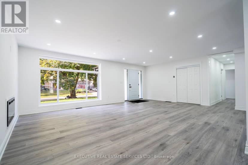646 Sequin Crescent — photo 11 of 40