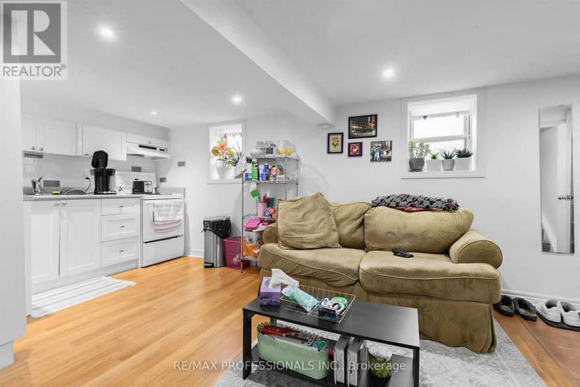 429 Gilbert Avenue — photo 21 of 28
