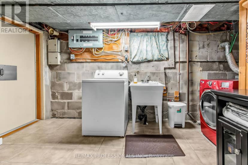 429 Gilbert Avenue — photo 24 of 28