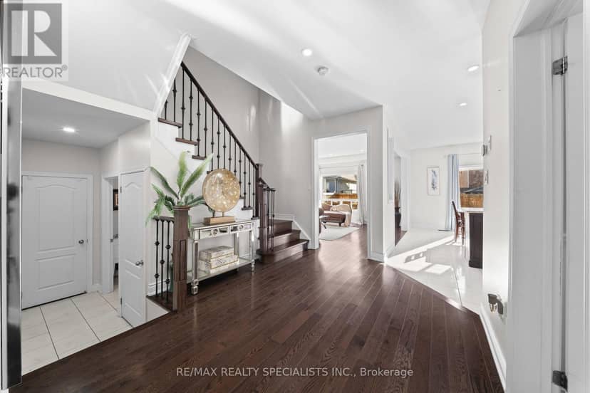 666 Hammond Street — photo 10 of 40