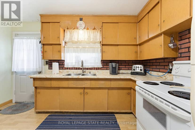 29 Leckie Avenue — photo 21 of 36