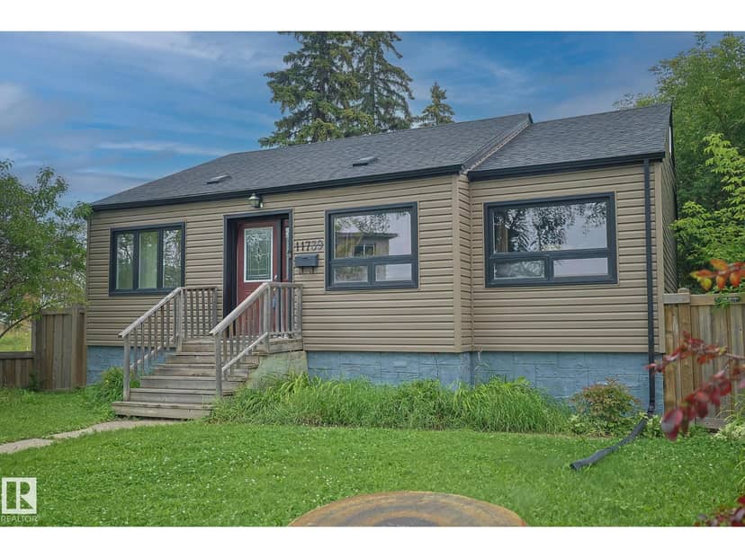 11739 129 ST NW, Edmonton, photo 2