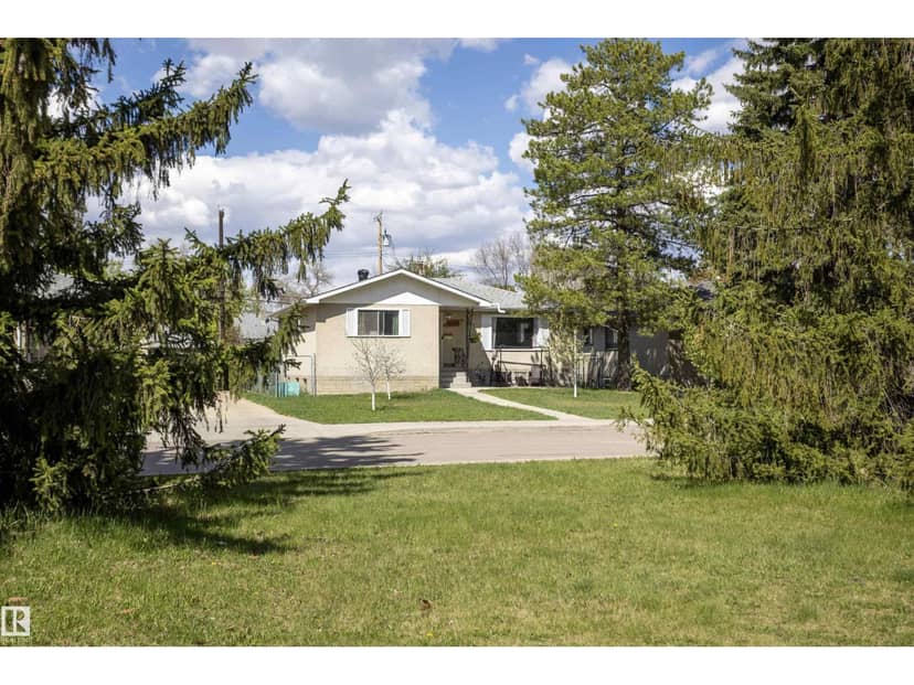 10428 68 AV NW, Edmonton, photo 2