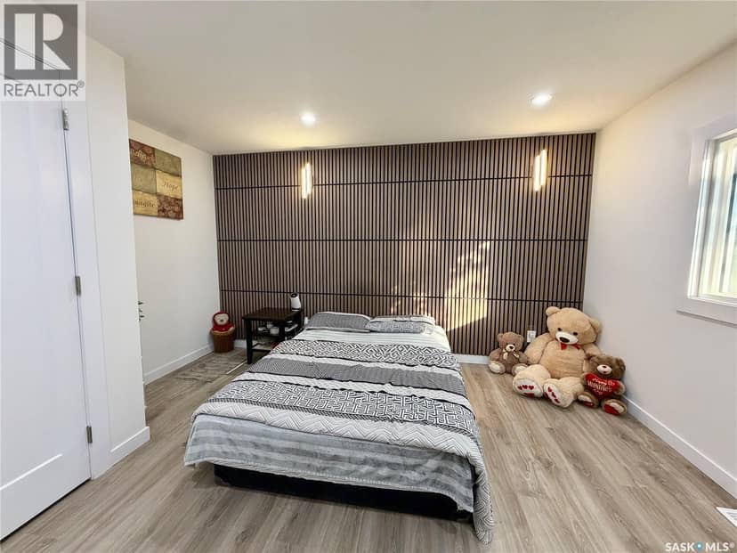 60 1035 Boychuk DRIVE — photo 11 of 21