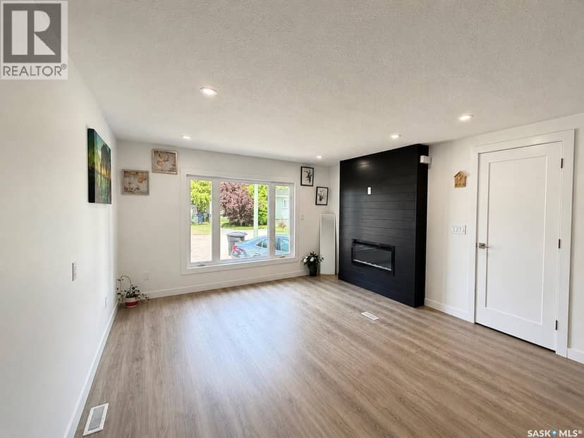 60 1035 Boychuk DRIVE — photo 7 of 21