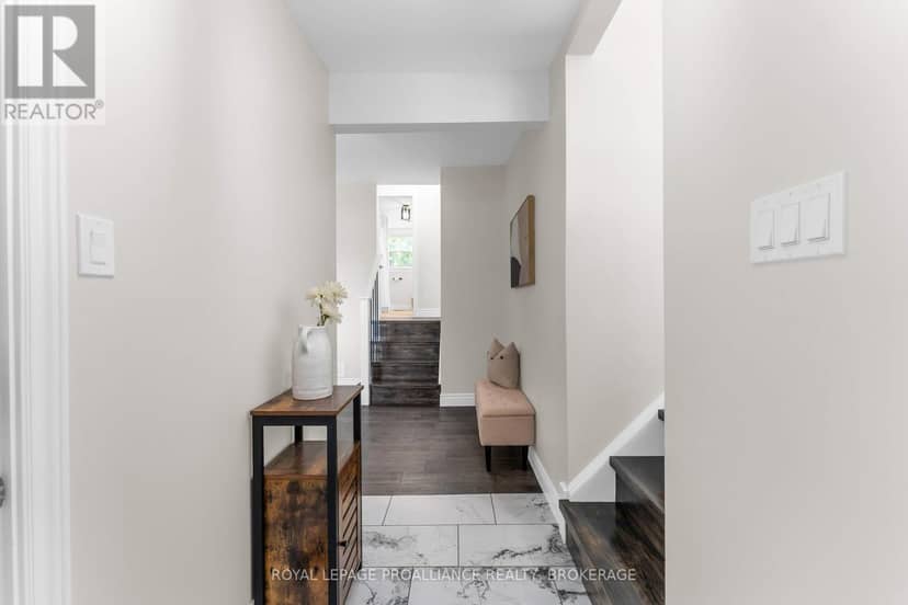 104 Main Street, Loyalist, photo 6