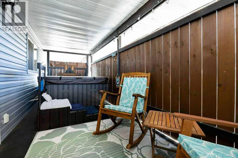 5020 61 Avenue Close — photo 18 of 40