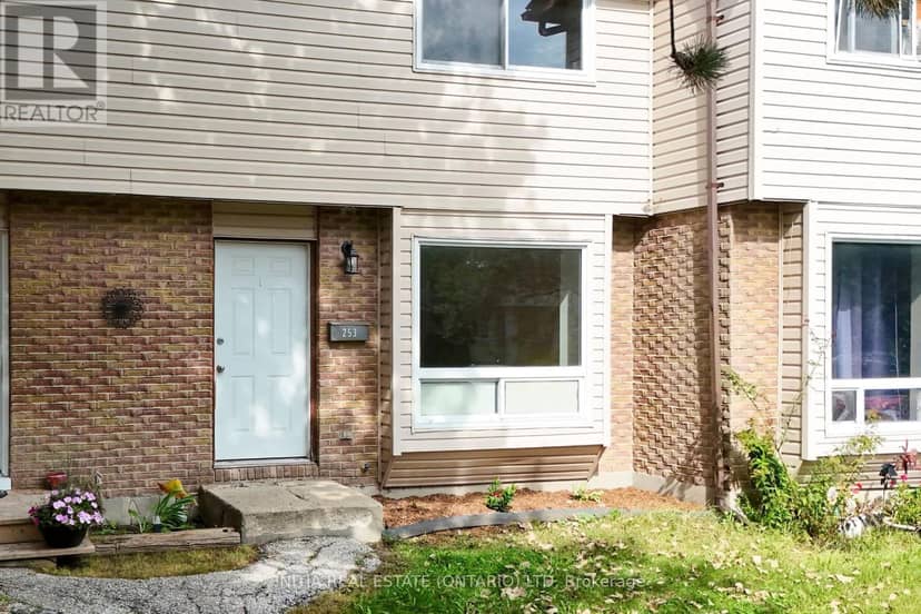 253 Hampton Avenue — photo 1 of 27