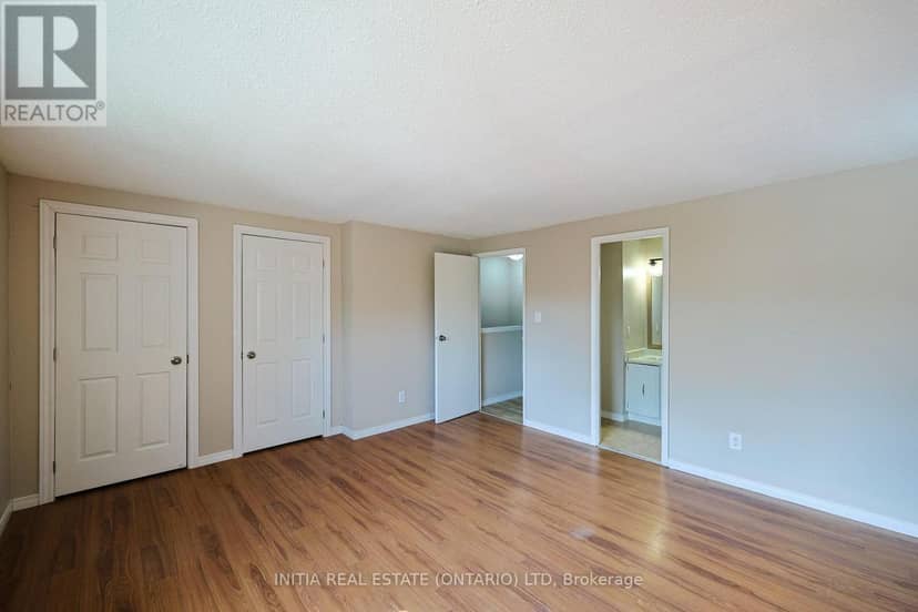 253 Hampton Avenue — photo 14 of 27