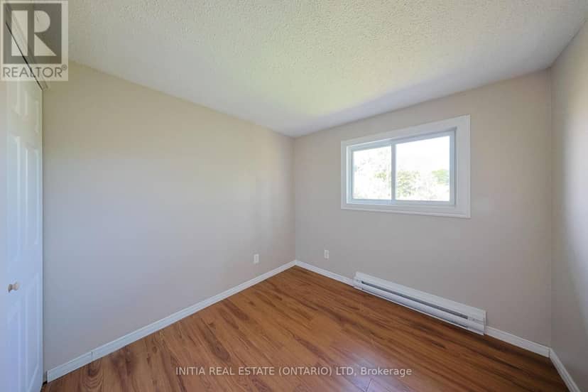 253 Hampton Avenue — photo 17 of 27