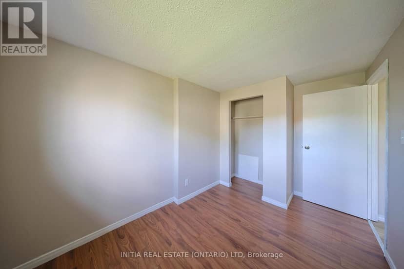 253 Hampton Avenue — photo 22 of 27