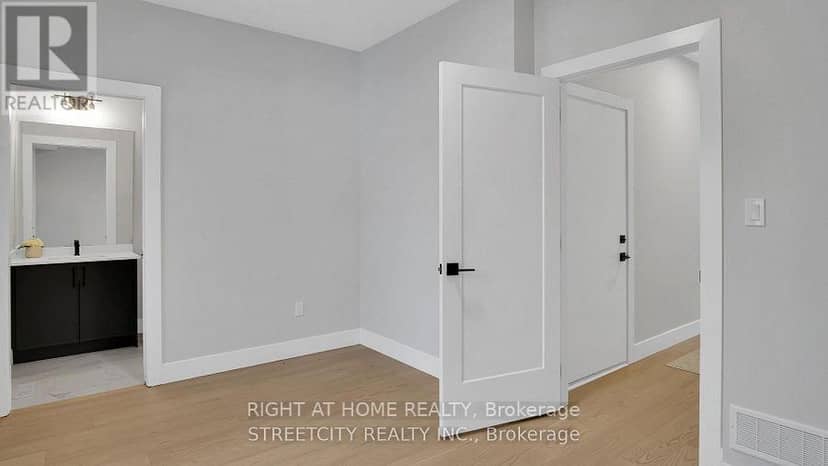 9 - 2500 Main Street — photo 26 of 26
