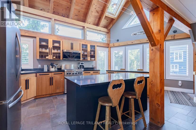 42 Lakeside Circle — photo 13 of 40