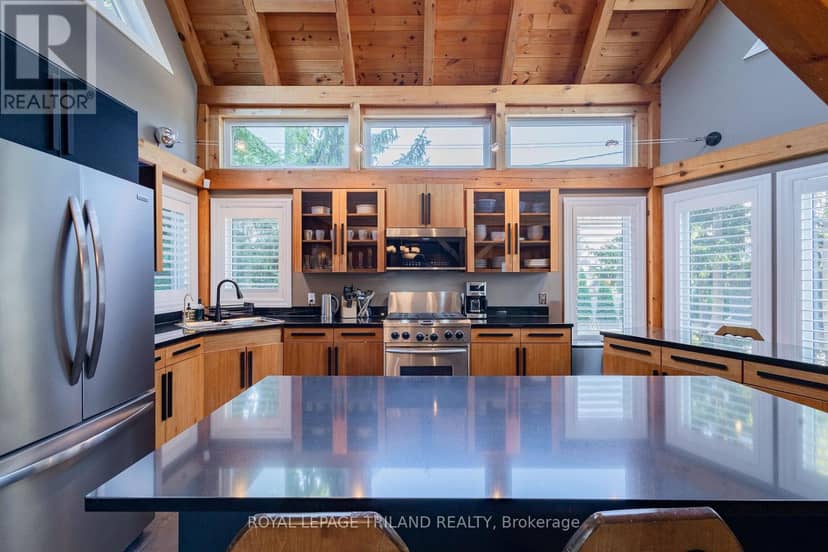 42 Lakeside Circle — photo 15 of 40