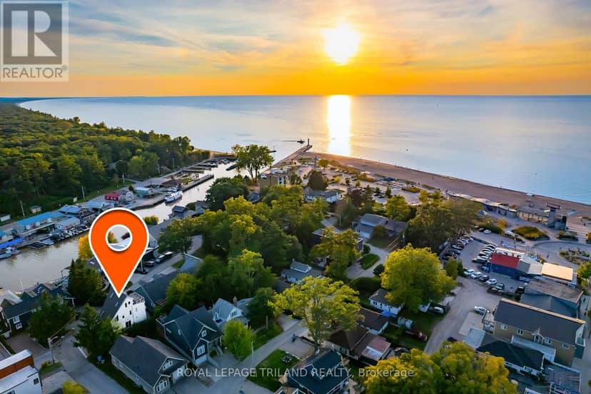 42 Lakeside Circle, Lambton Shores, photo 8