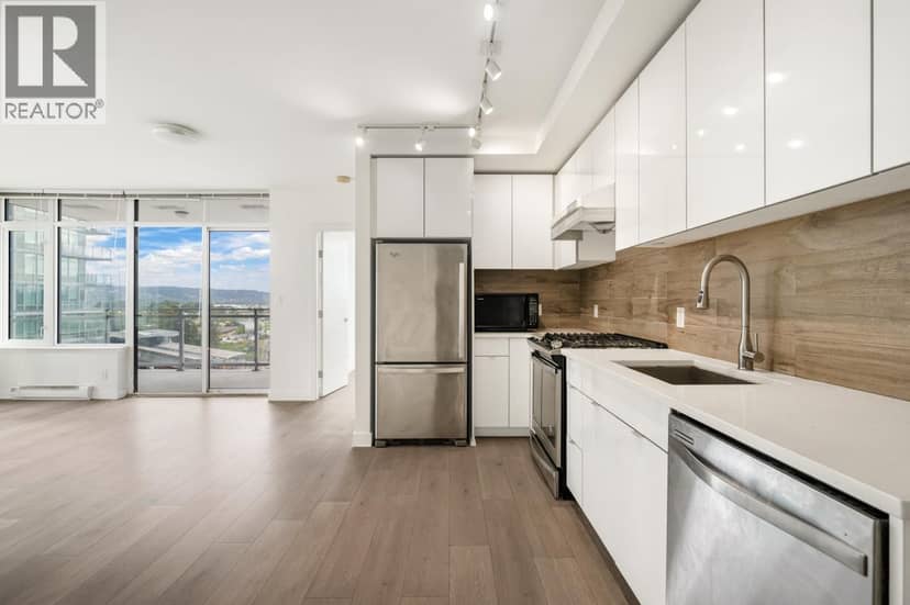 907 200 NELSON'S CRESCENT, New Westminster