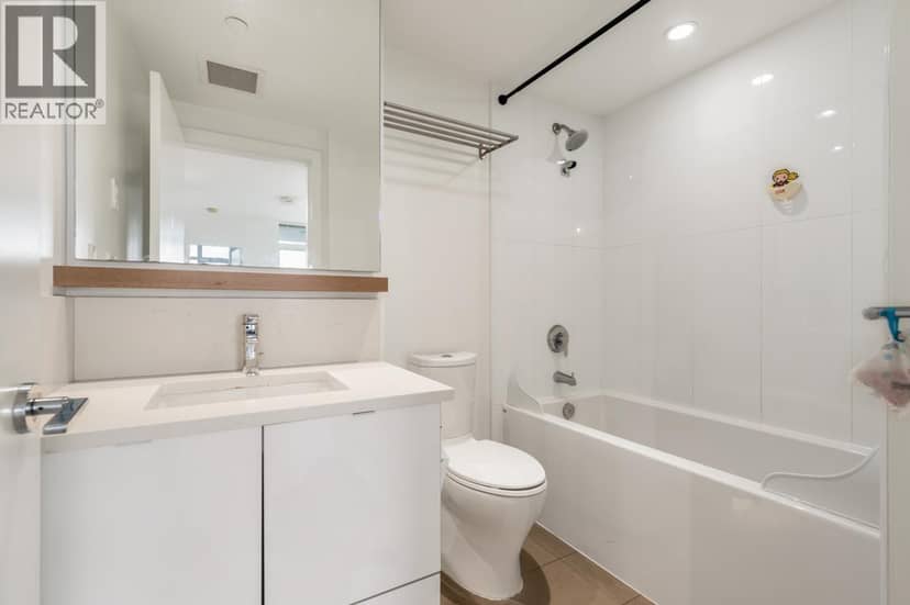907 200 NELSON'S CRESCENT, New Westminster, photo 2