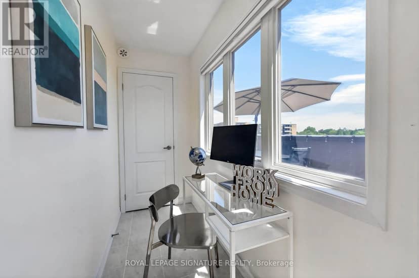 56 - 28 Curlew Drive — photo 14 of 18