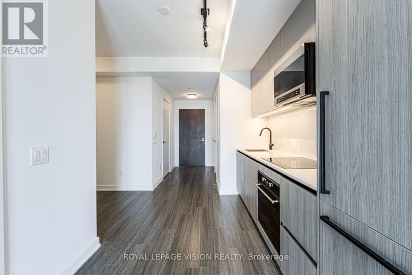1008 - 425 Front Street E — photo 12 of 30