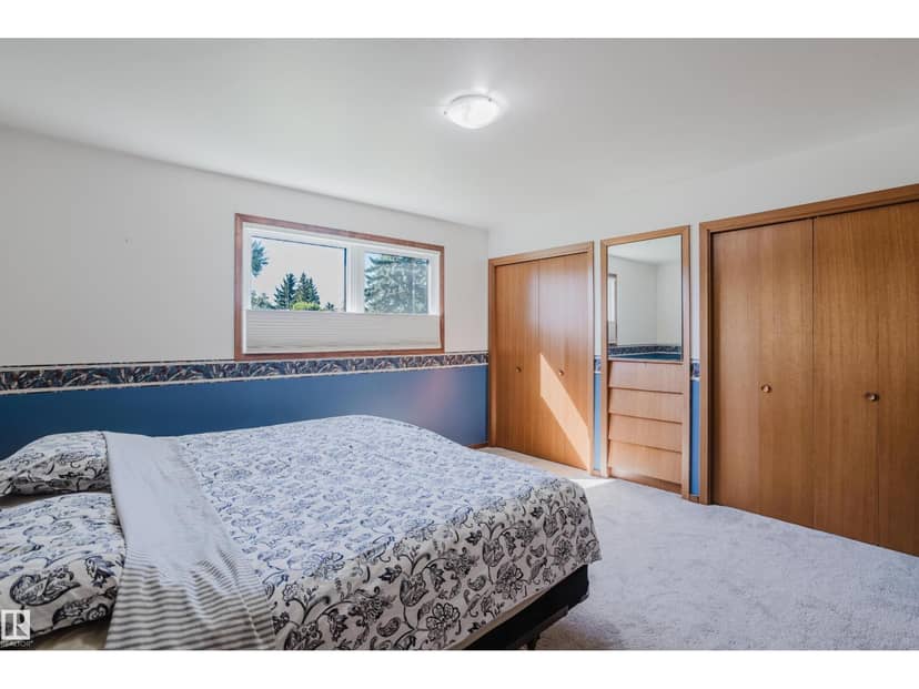 10924 35A AV NW — photo 21 of 40