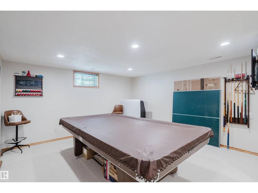 10924 35A AV NW — photo 38 of 40