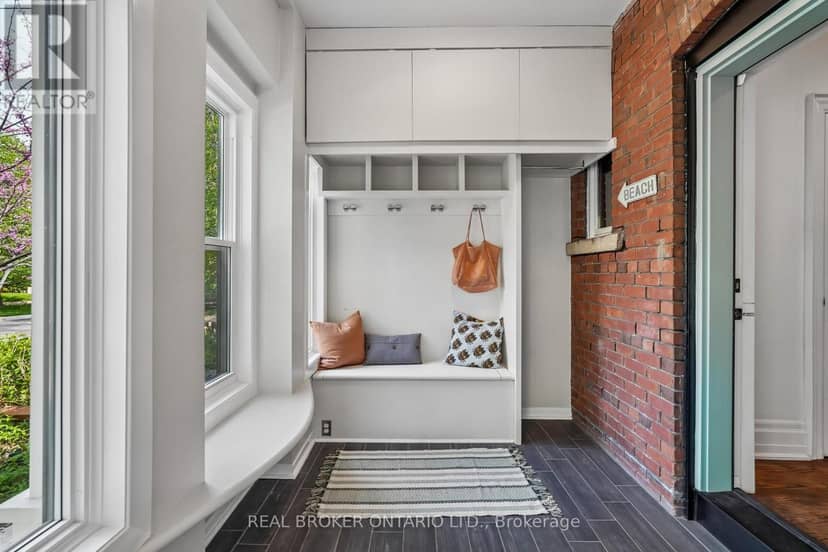 20 Brookmount Road, Toronto, photo 3