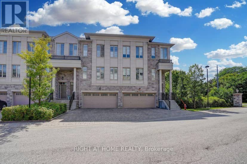 6 Plowman Lane, Richmond Hill, photo 2