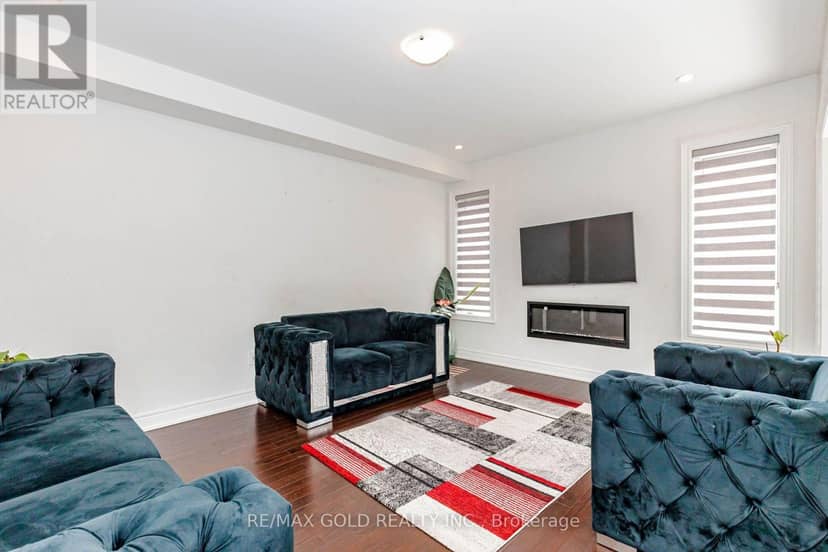 33 Tiger Crescent — photo 11 of 40