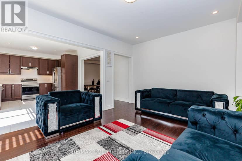 33 Tiger Crescent — photo 12 of 40