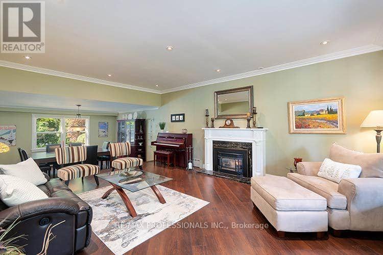 7 Treeline Court — photo 16 of 40